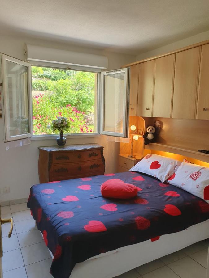Appartement Yoyo. Menton Extérieur photo